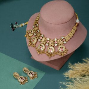 Golden Grace Kundan Set - 20% OFF
