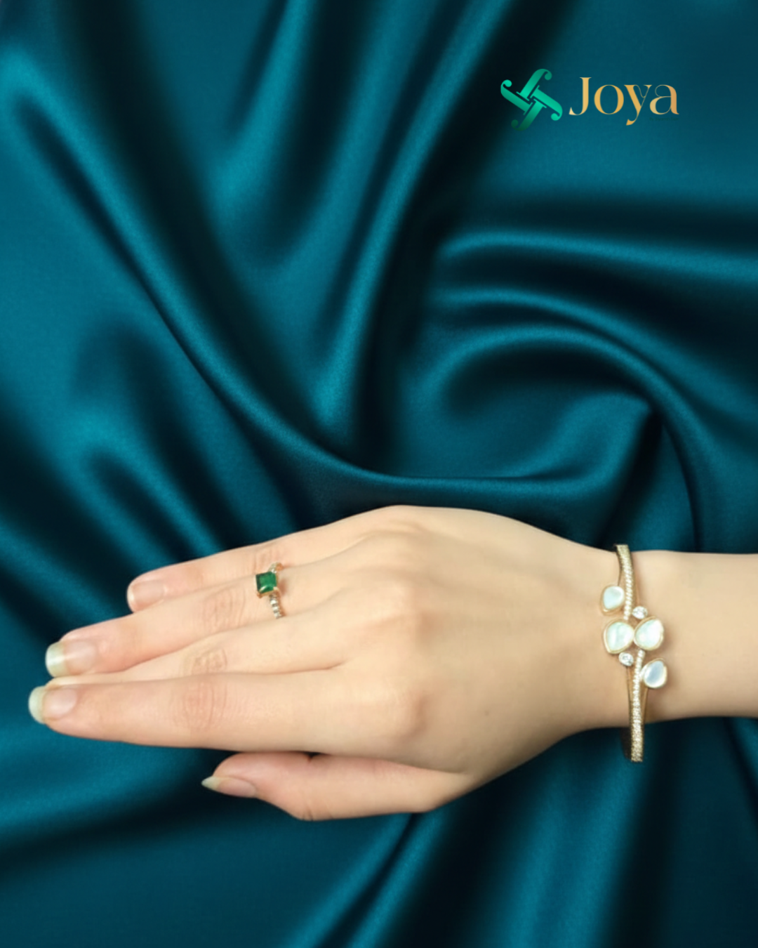 Pearl Bloom Anti-Tarnish Gold Bracelet